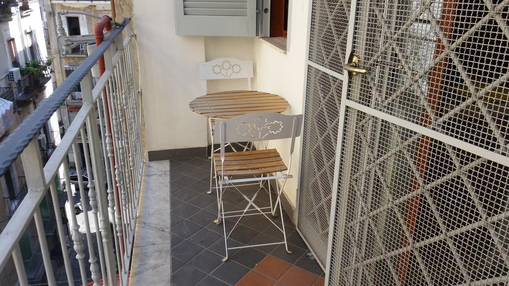 Residenza Il Castello Otel Napoli Dış mekan fotoğraf