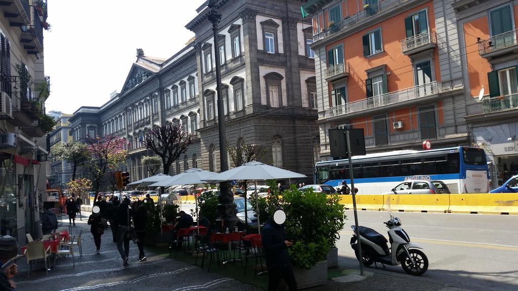 Residenza Il Castello Otel Napoli Dış mekan fotoğraf
