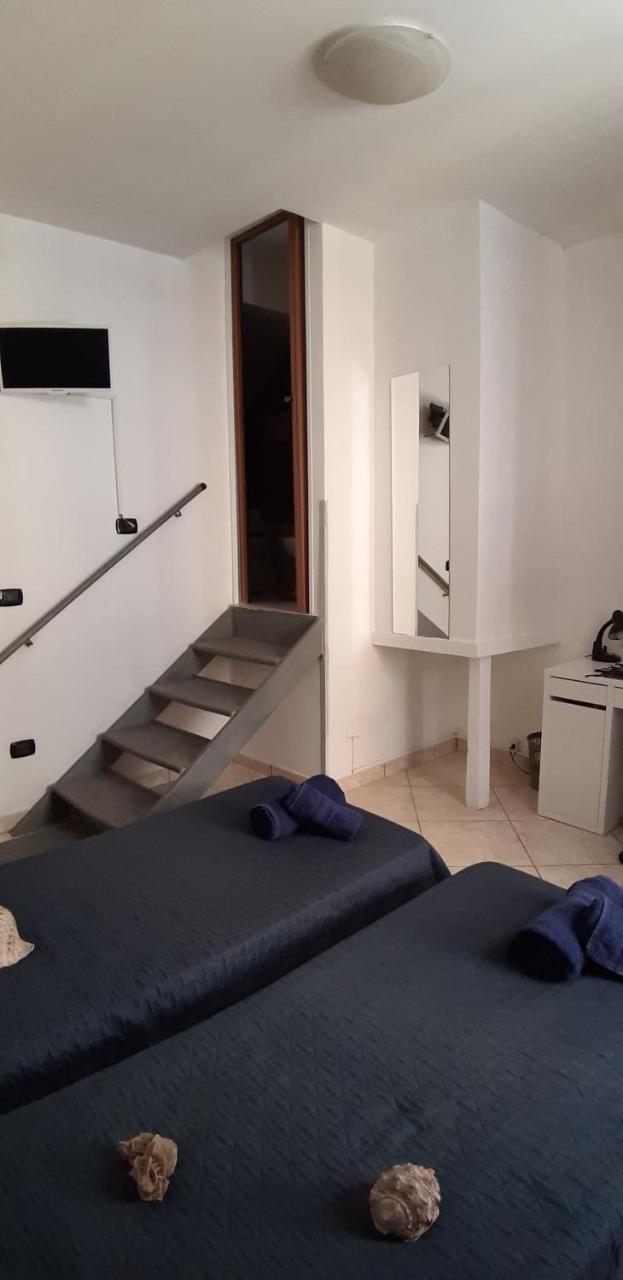 Residenza Il Castello Otel Napoli Dış mekan fotoğraf