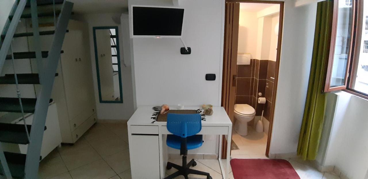Residenza Il Castello Otel Napoli Dış mekan fotoğraf