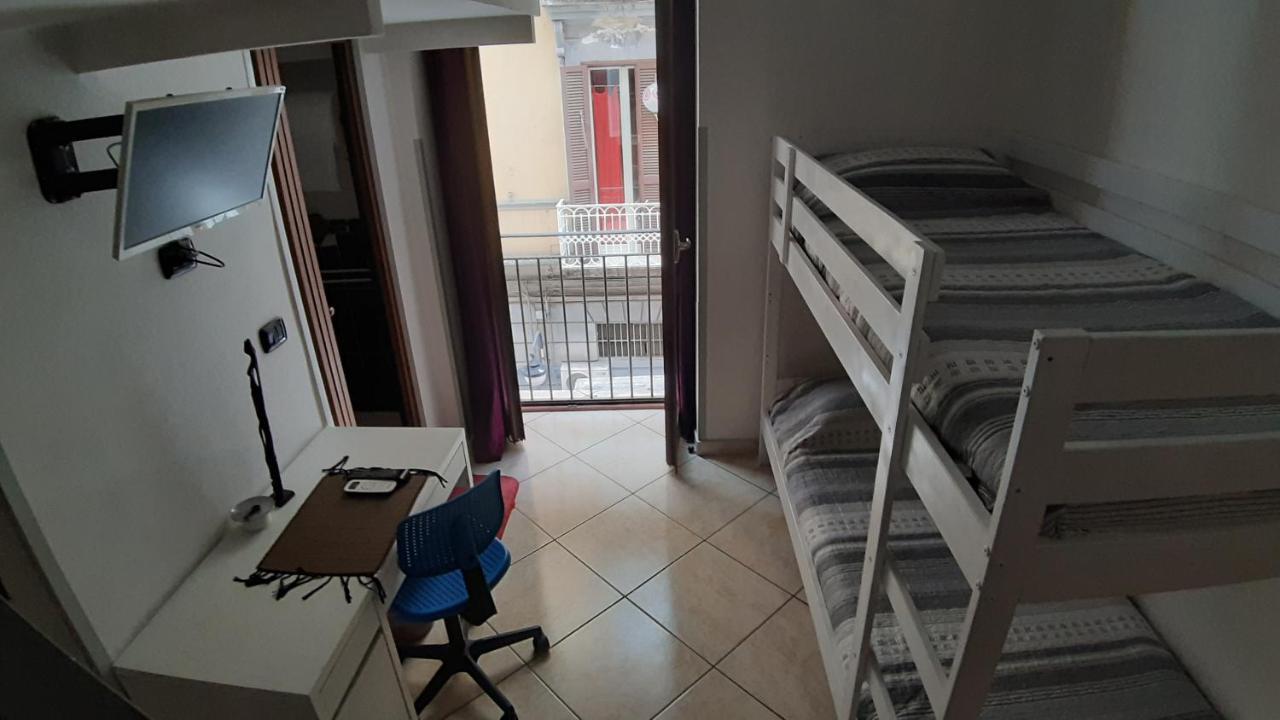 Residenza Il Castello Otel Napoli Dış mekan fotoğraf
